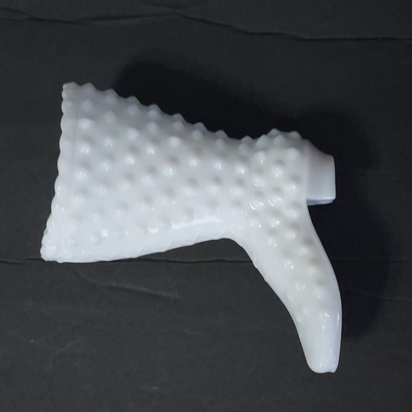 Vintage Fenton 8 Milk Glass Hobnail Boot w/Original Tag&price attached. - Picture 4 of 8